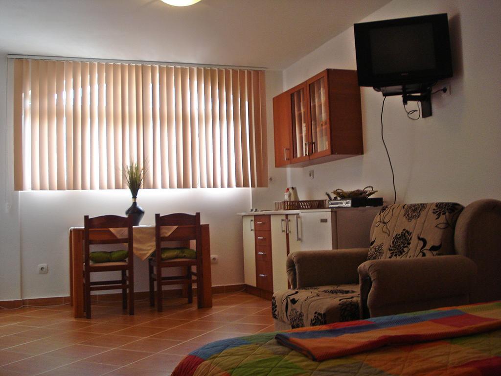 Kotor Kelly Apartments Habitación foto